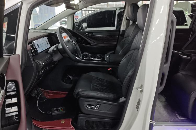 Used GAC Trumpchi M8 2024 Master Series 400T Prestige Edition Left Front Seat