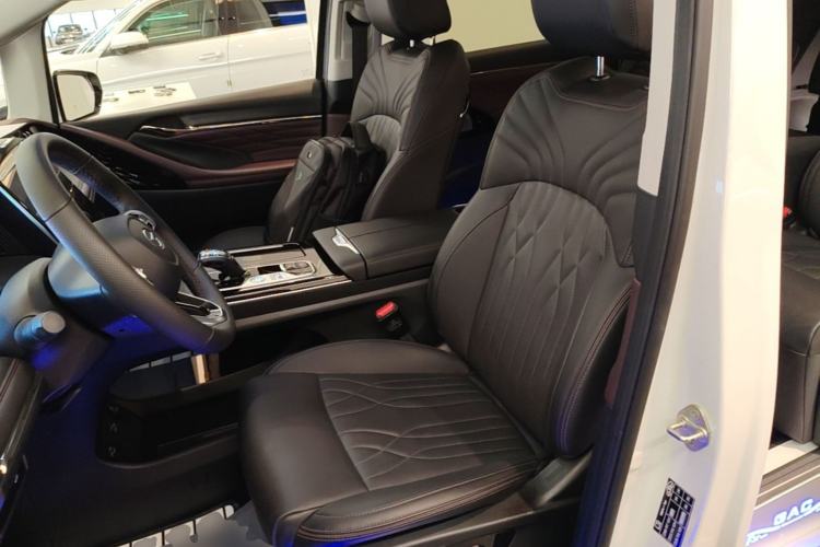 Used GAC Trumpchi M8 2024 Master Series 400T Ultimate Edition Left Front Seat
