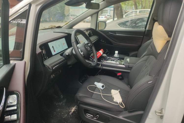 Used GAC Trumpchi M8 2024 Master Series 400T Prestige Edition Left Front Seat