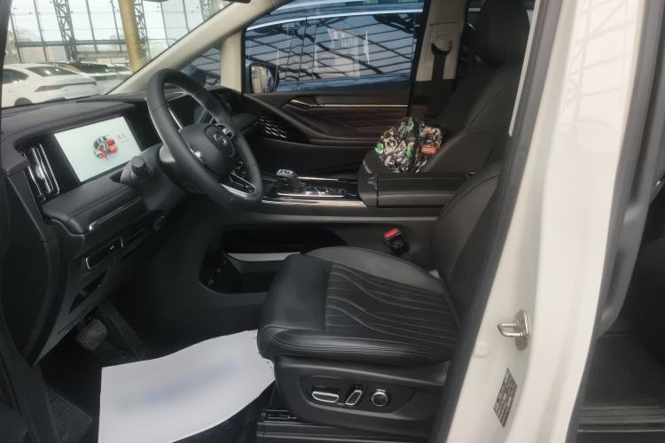 Used GAC Trumpchi M8 2024 Master Series 400T Ultimate Edition Left Front Seat