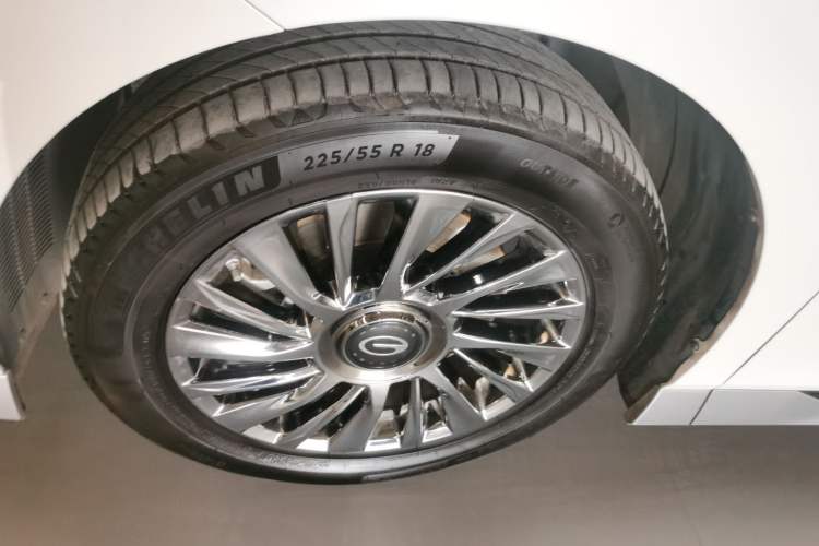Used GAC Trumpchi M8 2024 Zongshi Series 400T Pioneer Edition Left Front Wheel Hub