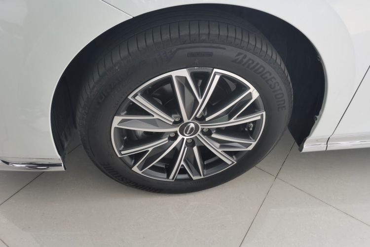 Used GAC Trumpchi M8 2024 Master Series 400T Prestige Edition Left Front Wheel Hub