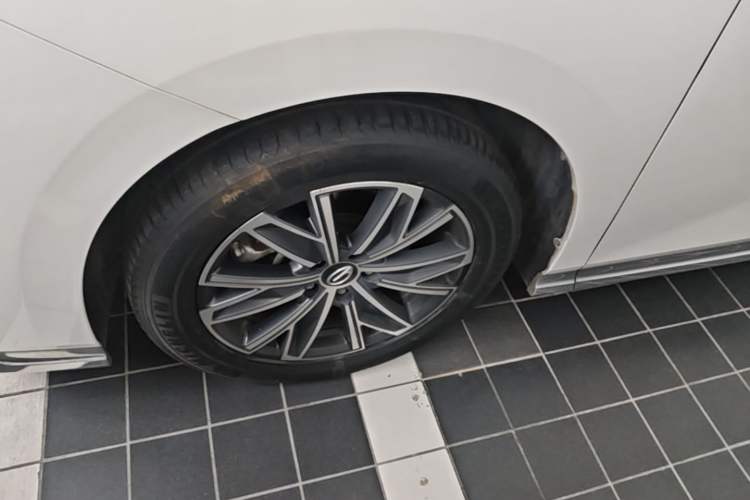 Used GAC Trumpchi M8 2024 Master Series 400T Ultimate Edition Left Front Wheel Hub