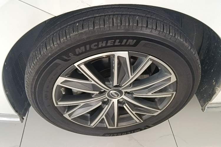 Used GAC Trumpchi M8 2024 Master Series 400T Ultimate Edition Left Front Wheel Hub