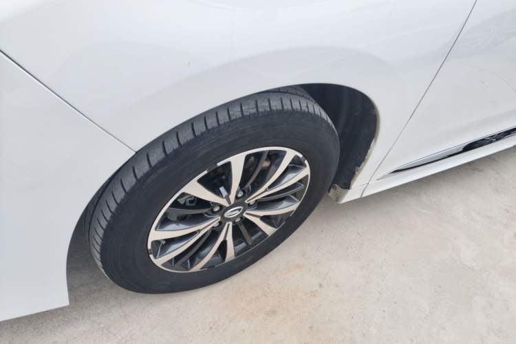 Used GAC Trumpchi M8 2024 Lingxiu Series 390T Deluxe Edition Left Front Wheel Hub