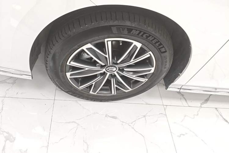 Used GAC Trumpchi M8 2024 Master Series 400T Ultimate Edition Left Front Wheel Hub