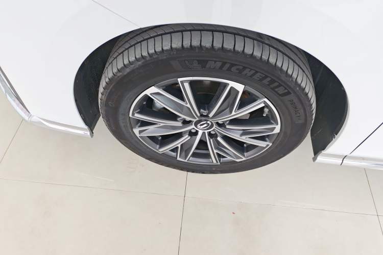 Used GAC Trumpchi M8 2024 Master Series 400T Ultimate Edition Left Front Wheel Hub