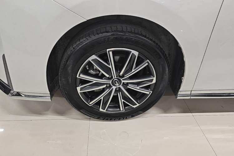 Used GAC Trumpchi M8 2024 Master Series 400T Ultimate Edition Left Front Wheel Hub