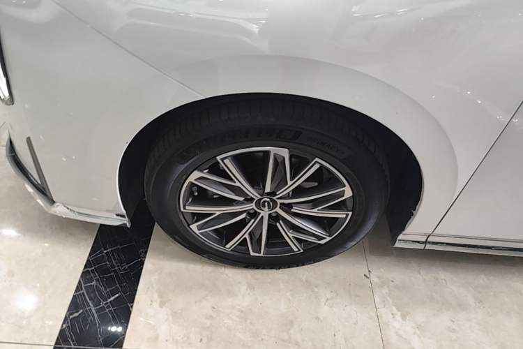 Used GAC Trumpchi M8 2024 Master Series 400T Ultimate Edition Left Front Wheel Hub
