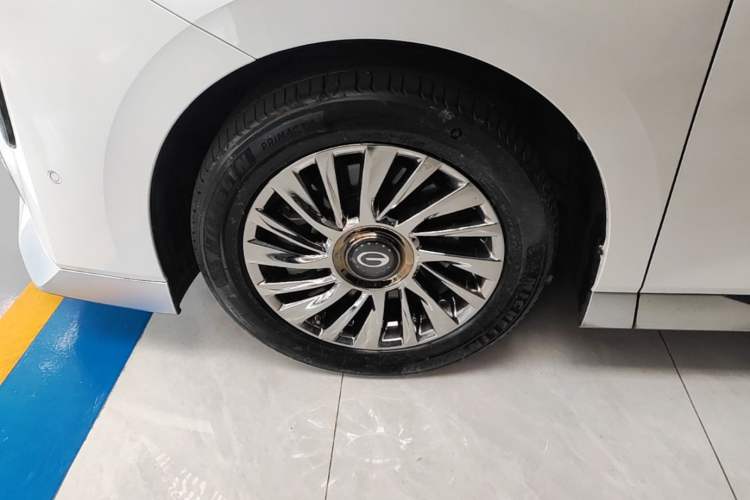 Used GAC Trumpchi M8 2024 Zongshi Series 400T Pioneer Edition Left Front Wheel Hub