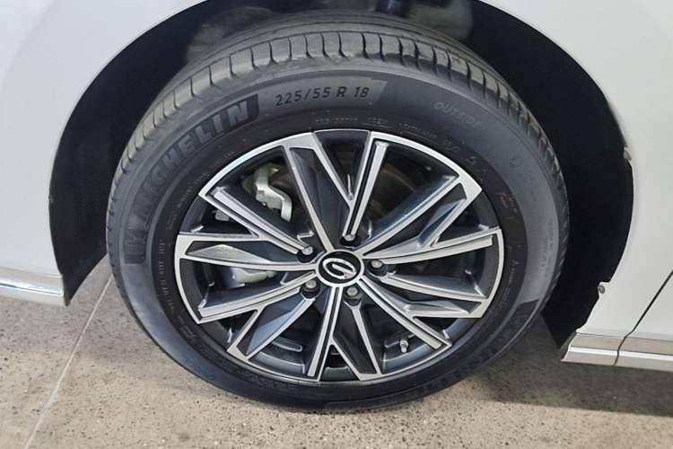 Used GAC Trumpchi M8 2024 Master Series 400T Ultimate Edition Left Front Wheel Hub