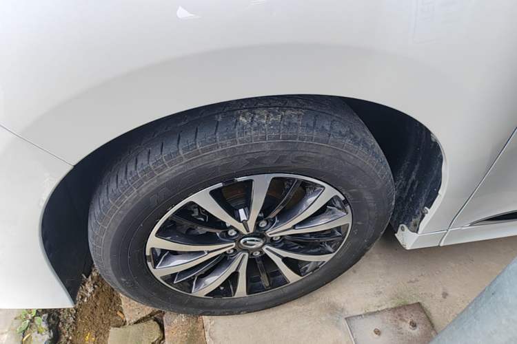 Used GAC Trumpchi M8 2024 Lingxiu Series 390T Luxury Edition Left Front Wheel Hub