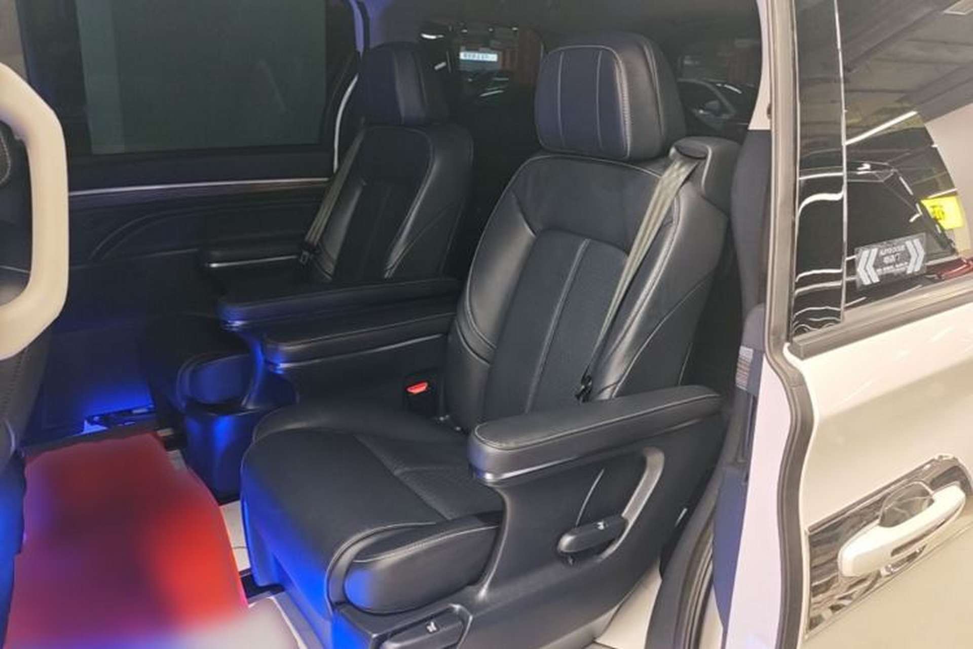 Used GAC Trumpchi M8 2024 Lingxiu Series 390T Deluxe Edition Left Rear Seat