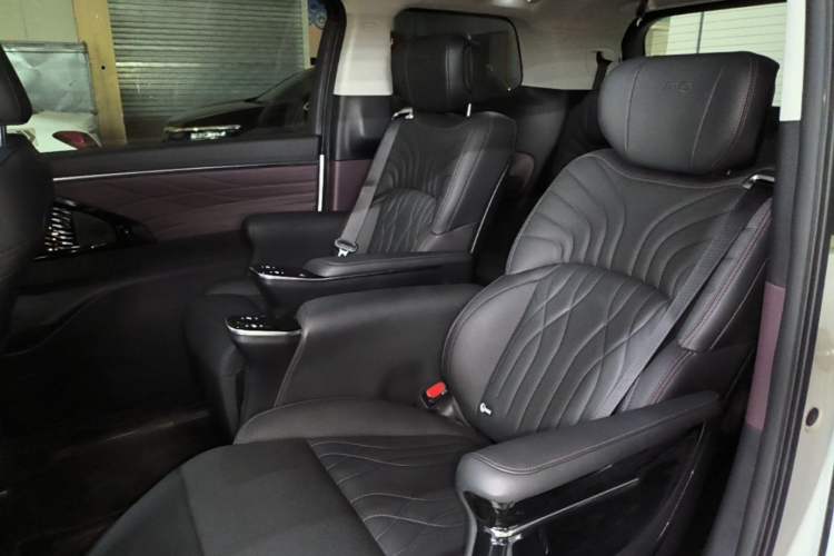 Used GAC Trumpchi M8 2024 Master Series 400T Prestige Edition Left Rear Seat