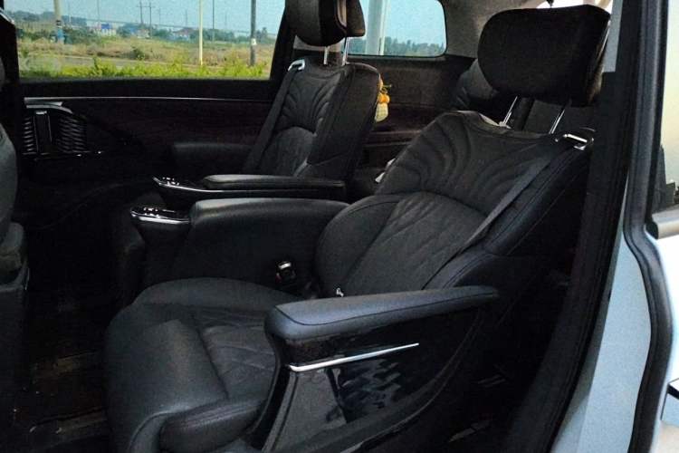 Used GAC Trumpchi M8 2024 Master Series 400T Prestige Edition Left Rear Seat