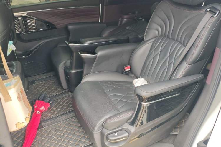 Used GAC Trumpchi M8 2024 Master Series 400T Prestige Edition Left Rear Seat