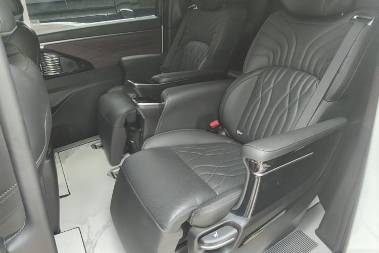 Used GAC Trumpchi M8 2024 Master Series 400T Prestige Edition Left Rear Seat