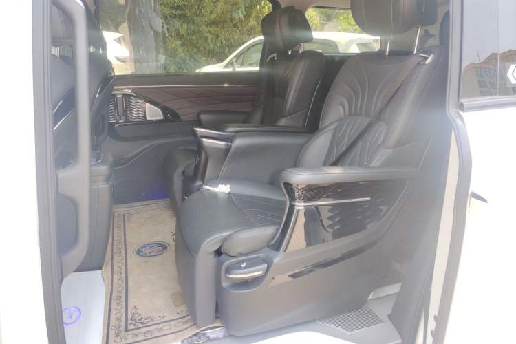 Used GAC Trumpchi M8 2024 Master Series 400T Ultimate Edition Left Rear Seat