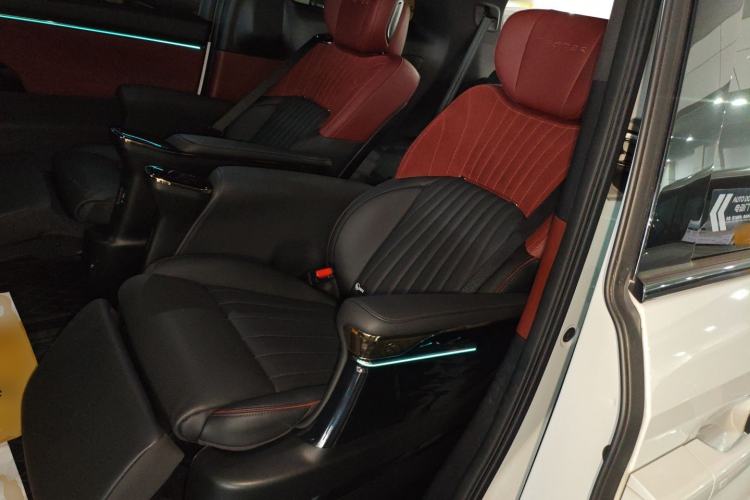 Used GAC Trumpchi M8 2024 Zongshi Series 400T Pioneer Edition Left Rear Seat