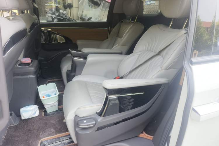 Used GAC Trumpchi M8 2024 Master Series 400T Ultimate Edition Left Rear Seat