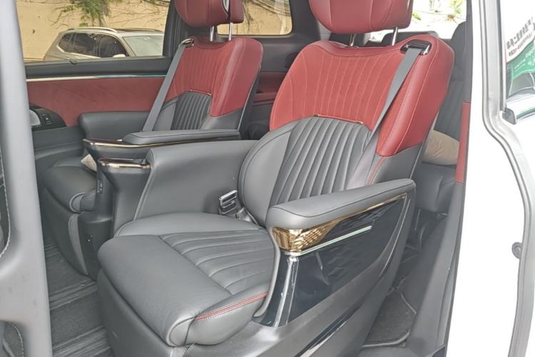 Used GAC Trumpchi M8 2024 Zongshi Series Dual-Motor Flagship Edition Left Rear Seat