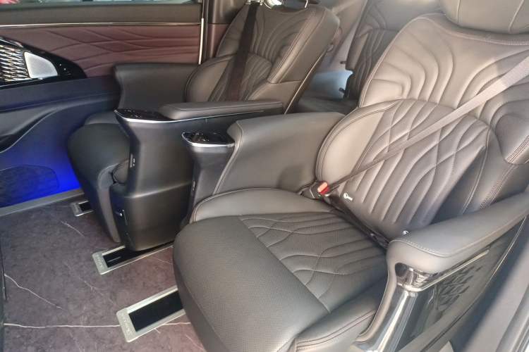 Used GAC Trumpchi M8 2024 Master Series 400T Ultimate Edition Left Rear Seat
