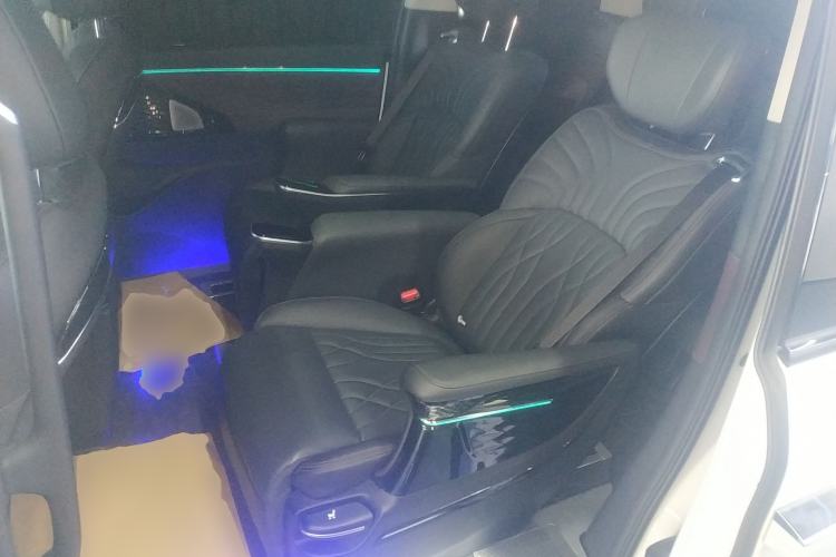 Used GAC Trumpchi M8 2024 Master Series 400T Ultimate Edition Left Rear Seat