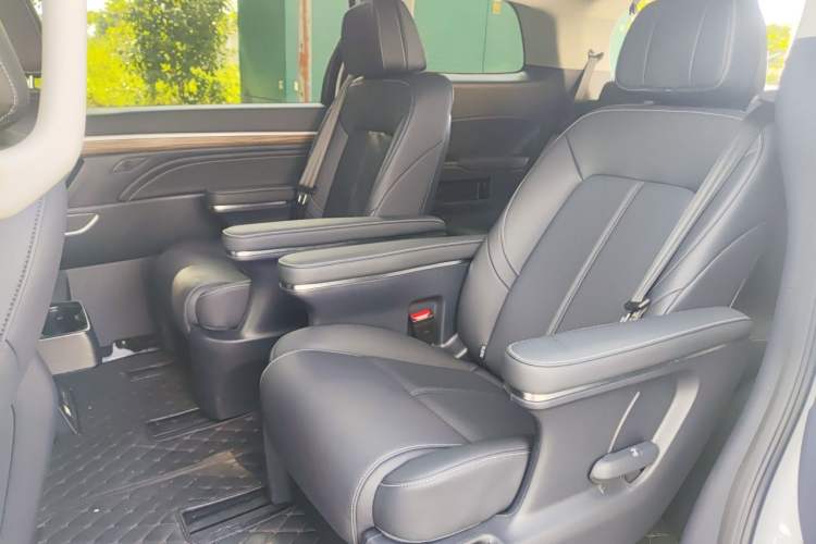 Used GAC Trumpchi M8 2024 Lingxiu Series 390T Deluxe Edition Left Rear Seat