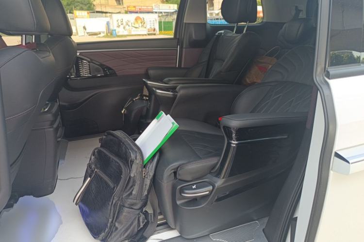 Used GAC Trumpchi M8 2024 Master Series 400T Prestige Edition Left Rear Seat