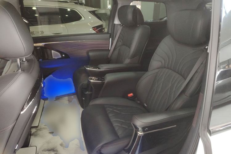 Used GAC Trumpchi M8 2024 Master Series 400T Ultimate Edition Left Rear Seat