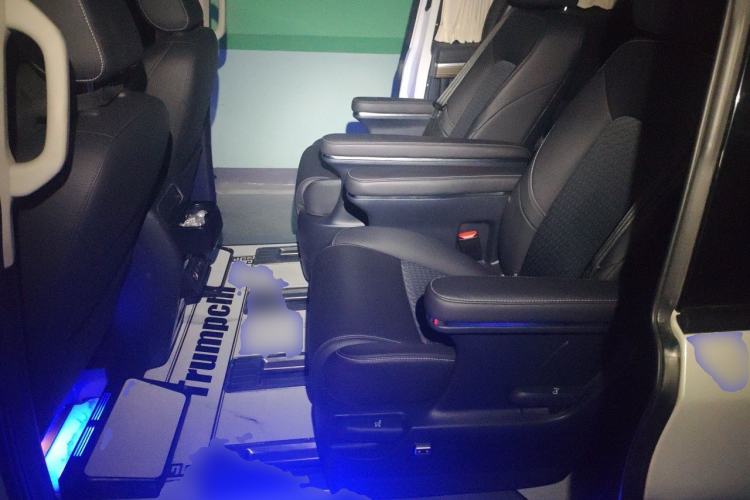 Used GAC Trumpchi M8 2024 Lingxiu Series 390T Luxury Edition Left Rear Seat