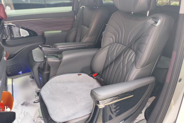 Used GAC Trumpchi M8 2024 Master Series 400T Ultimate Edition Left Rear Seat