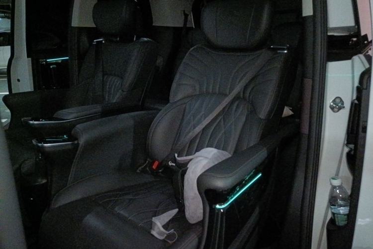 Used GAC Trumpchi M8 2024 Master Series 400T Ultimate Edition Left Rear Seat