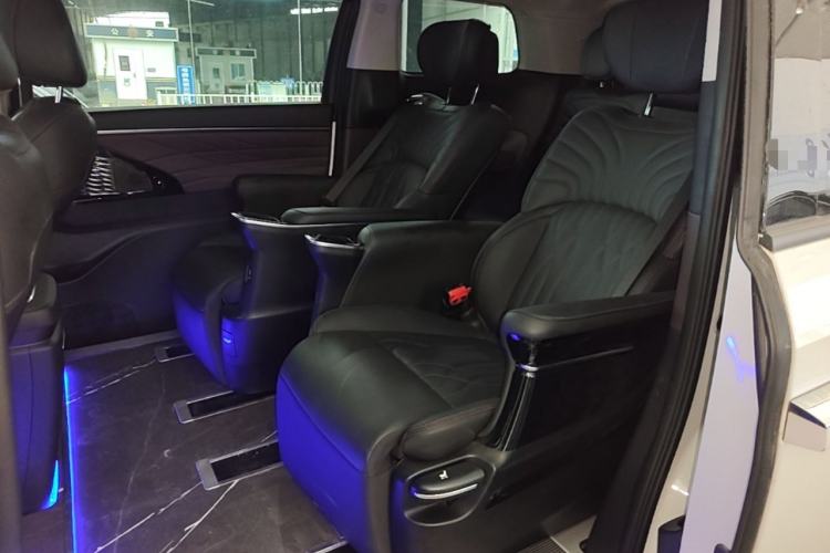 Used GAC Trumpchi M8 2024 Master Series 400T Prestige Edition Left Rear Seat
