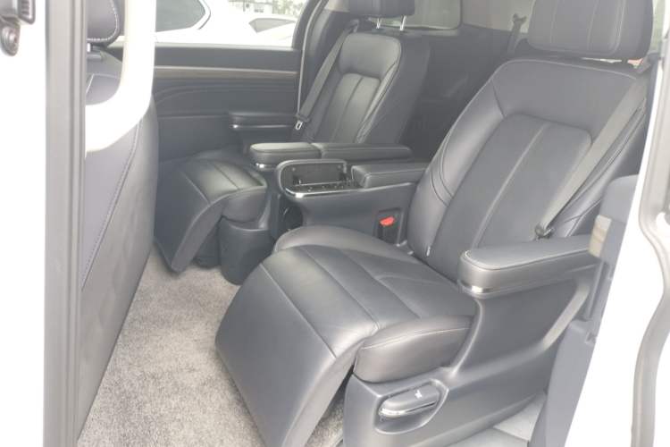 Used GAC Trumpchi M8 2024 Lingxiu Series 390T Deluxe Edition Left Rear Seat