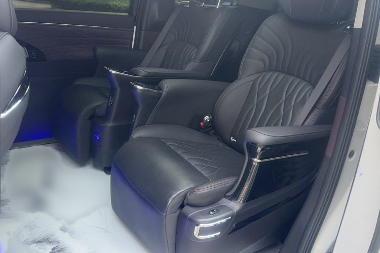 Used GAC Trumpchi M8 2024 Master Series Super Hybrid Edition Left Rear Seat