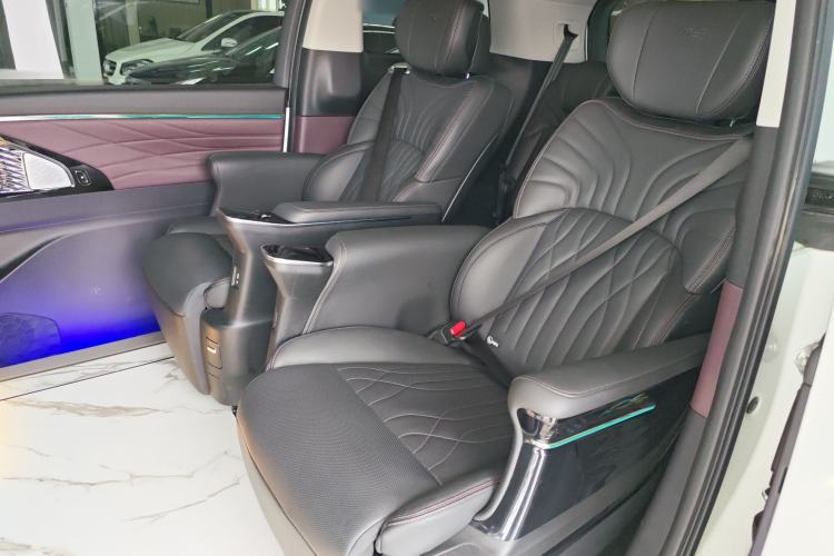 Used GAC Trumpchi M8 2024 Master Series 400T Ultimate Edition Left Rear Seat