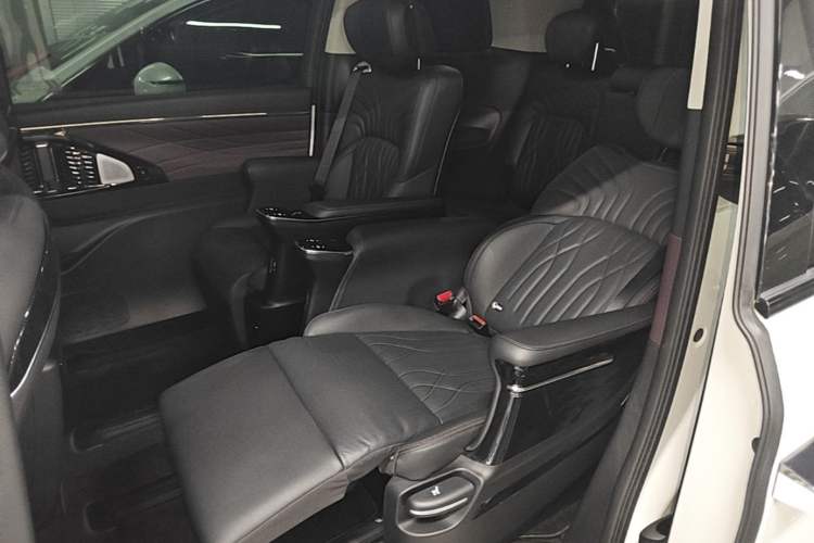 Used GAC Trumpchi M8 2024 Master Series 400T Ultimate Edition Left Rear Seat