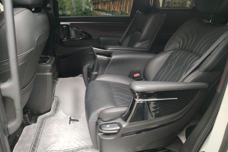 Used GAC Trumpchi M8 2024 Master Series 400T Prestige Edition Left Rear Seat