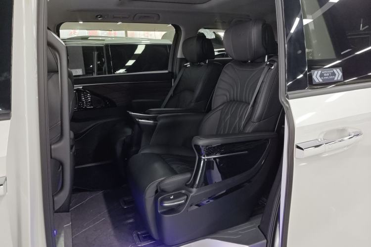 Used GAC Trumpchi M8 2024 Master Series 400T Prestige Edition Left Rear Seat