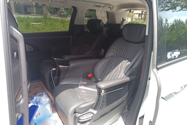 Used GAC Trumpchi M8 2024 Master Series Super Hybrid Edition Left Rear Seat