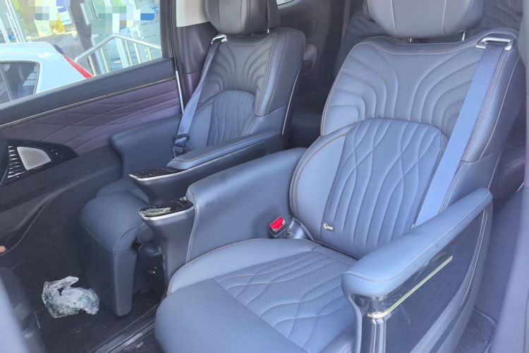 Used GAC Trumpchi M8 2024 Master Series Super Hybrid Edition Left Rear Seat