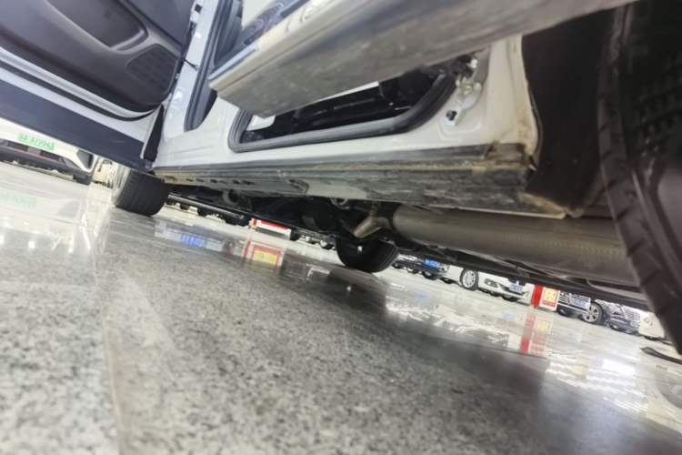 Used GAC Trumpchi M8 2024 Master Series 400T Prestige Edition Left Side Sill