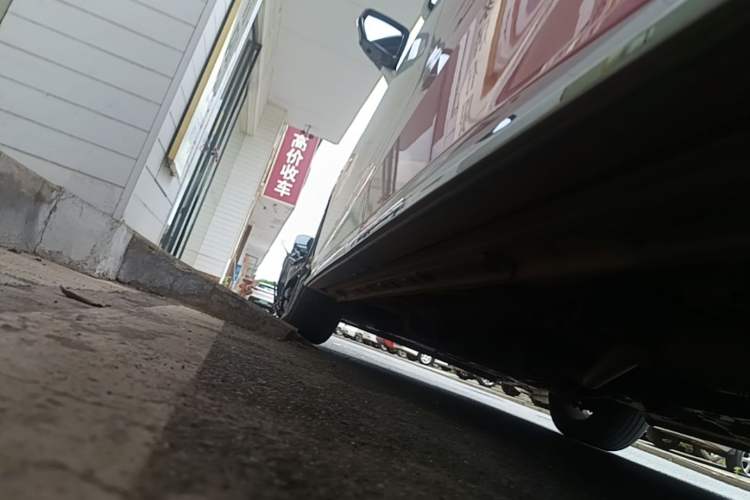 Used GAC Trumpchi M8 2024 Master Series 400T Prestige Edition Left Side Sill