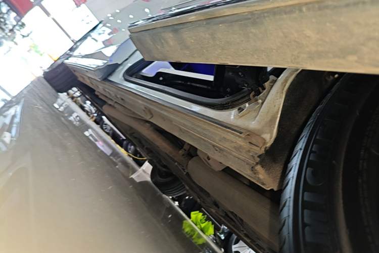 Used GAC Trumpchi M8 2024 Master Series Super Hybrid Edition Left Side Sill