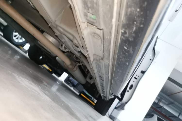 Used GAC Trumpchi M8 2024 Master Series 400T Prestige Edition Left Side Sill