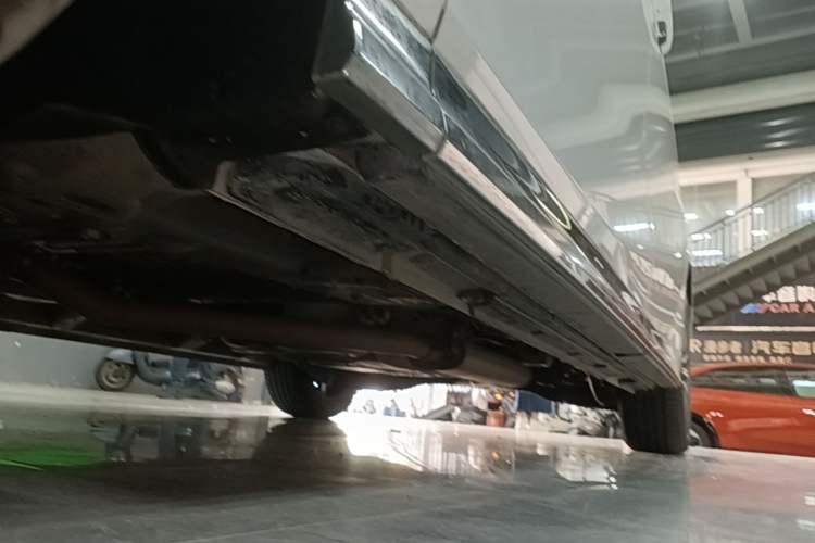 Used GAC Trumpchi M8 2024 Master Series 400T Prestige Edition Left Side Sill