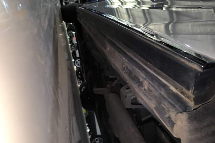 Used GAC Trumpchi M8 2024 Master Series 400T Prestige Edition Left Side Sill