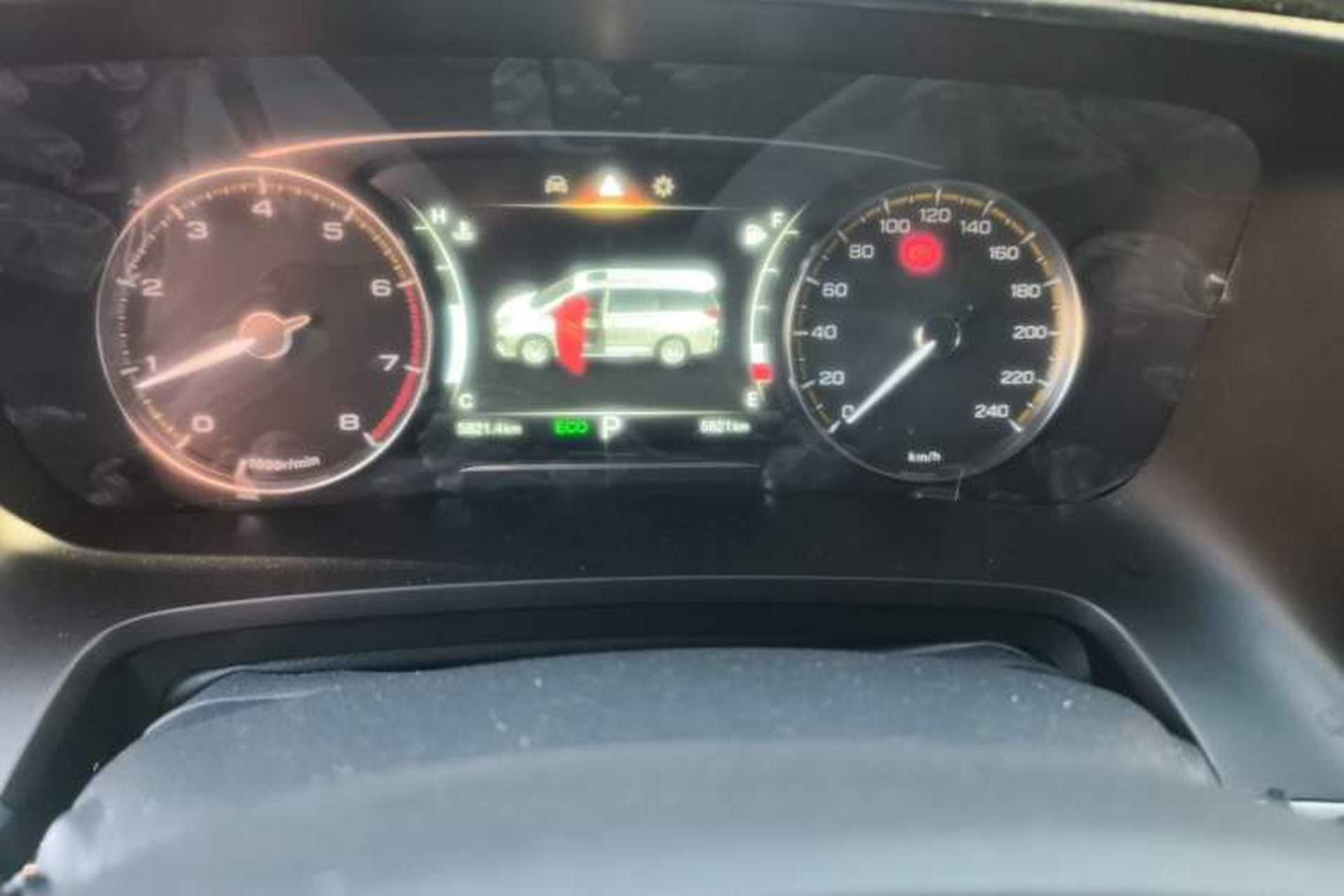 Used GAC Trumpchi M8 2024 Lingxiu Series 390T Deluxe Edition Odometer Close Up