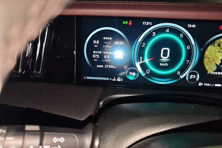 Used GAC Trumpchi M8 2024 Master Series 400T Prestige Edition Odometer Close Up